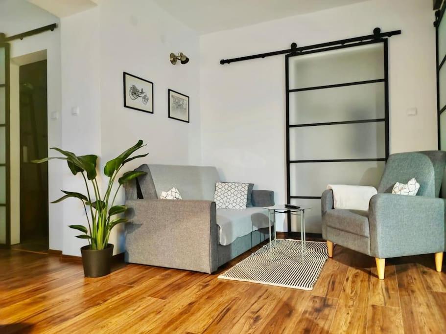 Loft W Starej Wozowni Apartamento Krynica Zdroj Exterior foto